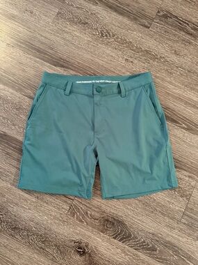 Rhone 7” Commuter Short New